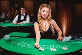 Ilustrasi keamanan akun dan privasi pengguna platform slot online marina77